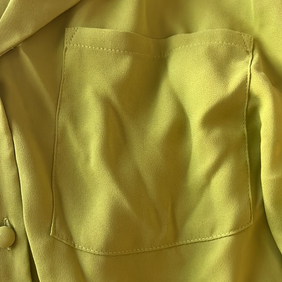 Like green button up blouse - Picture 5 of 7